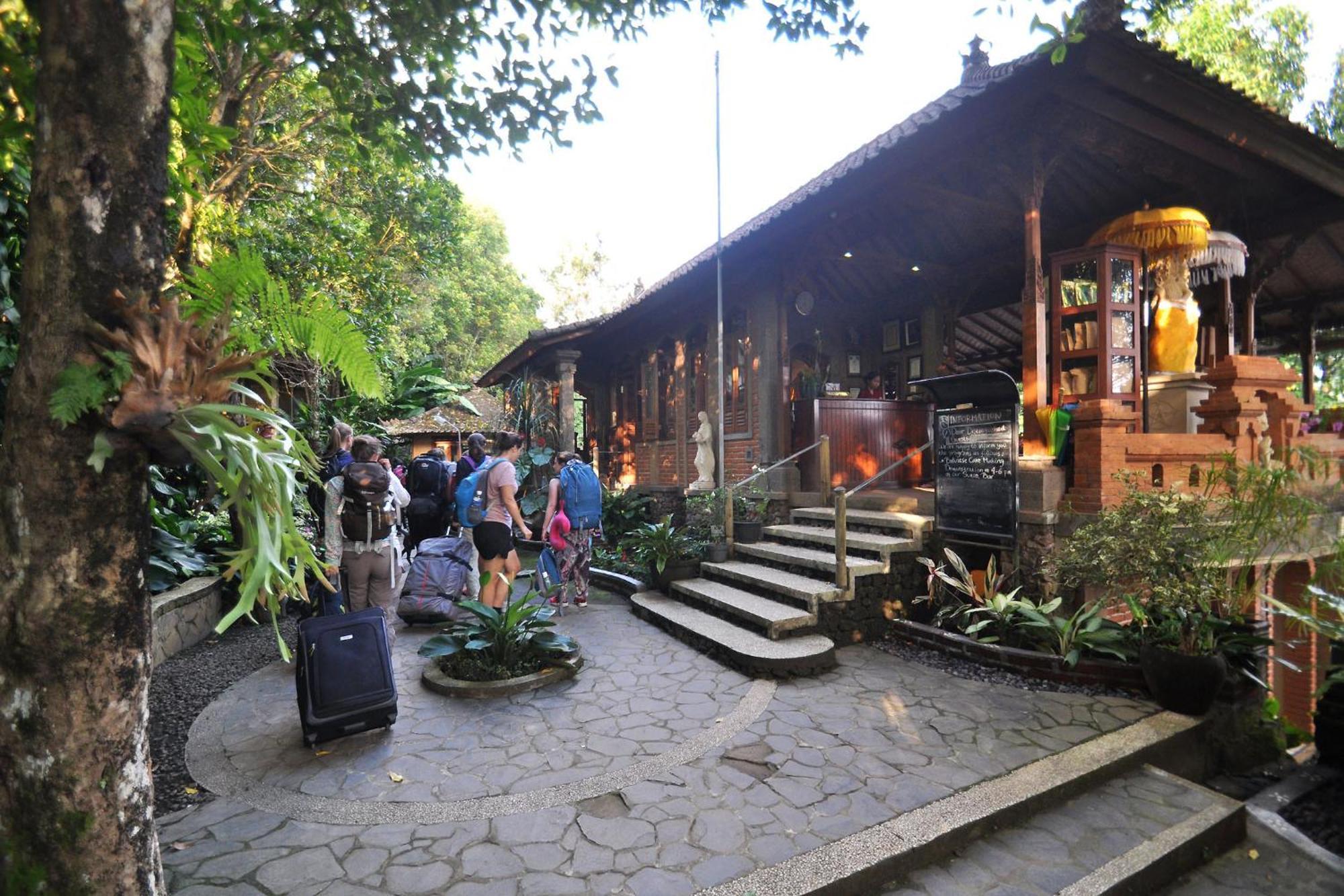Puri Lumbung Cottages Restaurant & Spa Munduk Exterior photo